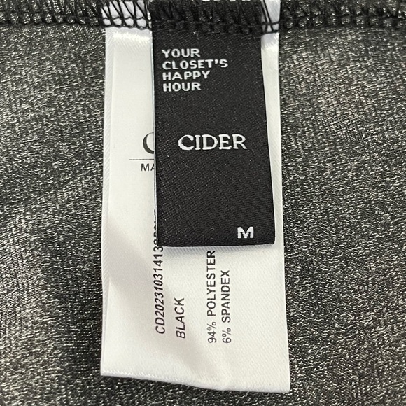 Cider Velvet Sweetheart Black Floral Lace Top - Picture 8 of 15